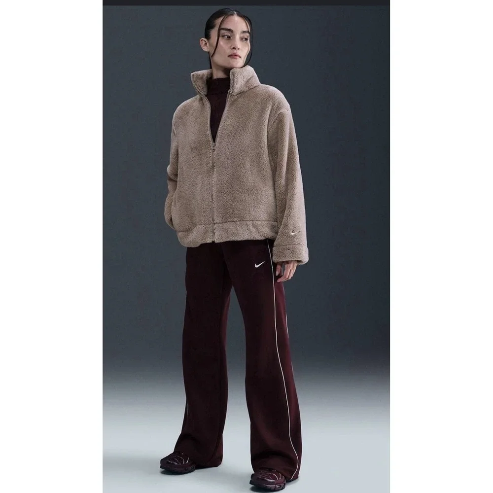 Nike Sportswear Essential Women's Size S High-Pile Fleece Jacket Taupe Oversized